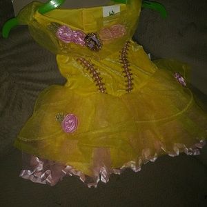 Girls Belle. COSTUME